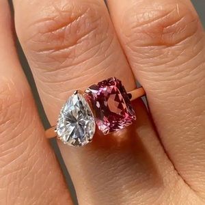 ✨✨Double Stone Lab. Sapphire Ring✨✨✨